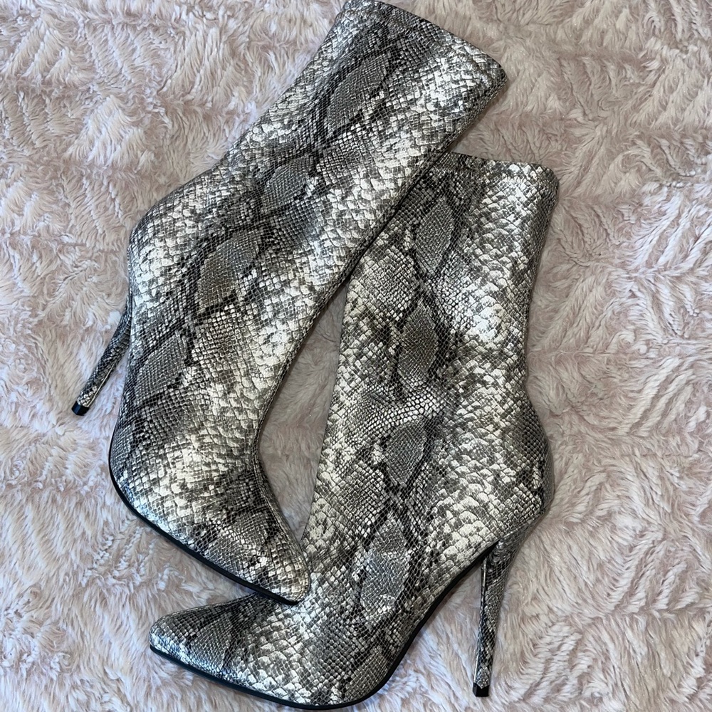 Snakeskin Ankle Booties 🐍